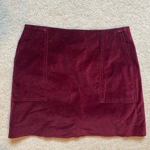 Gap skirt